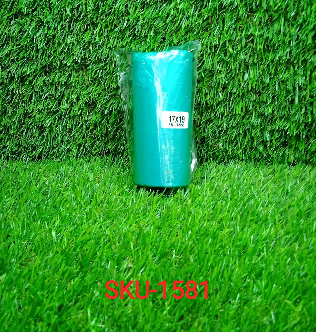 Eco-friendly green compostable garbage bags for small bins (17" x 19").