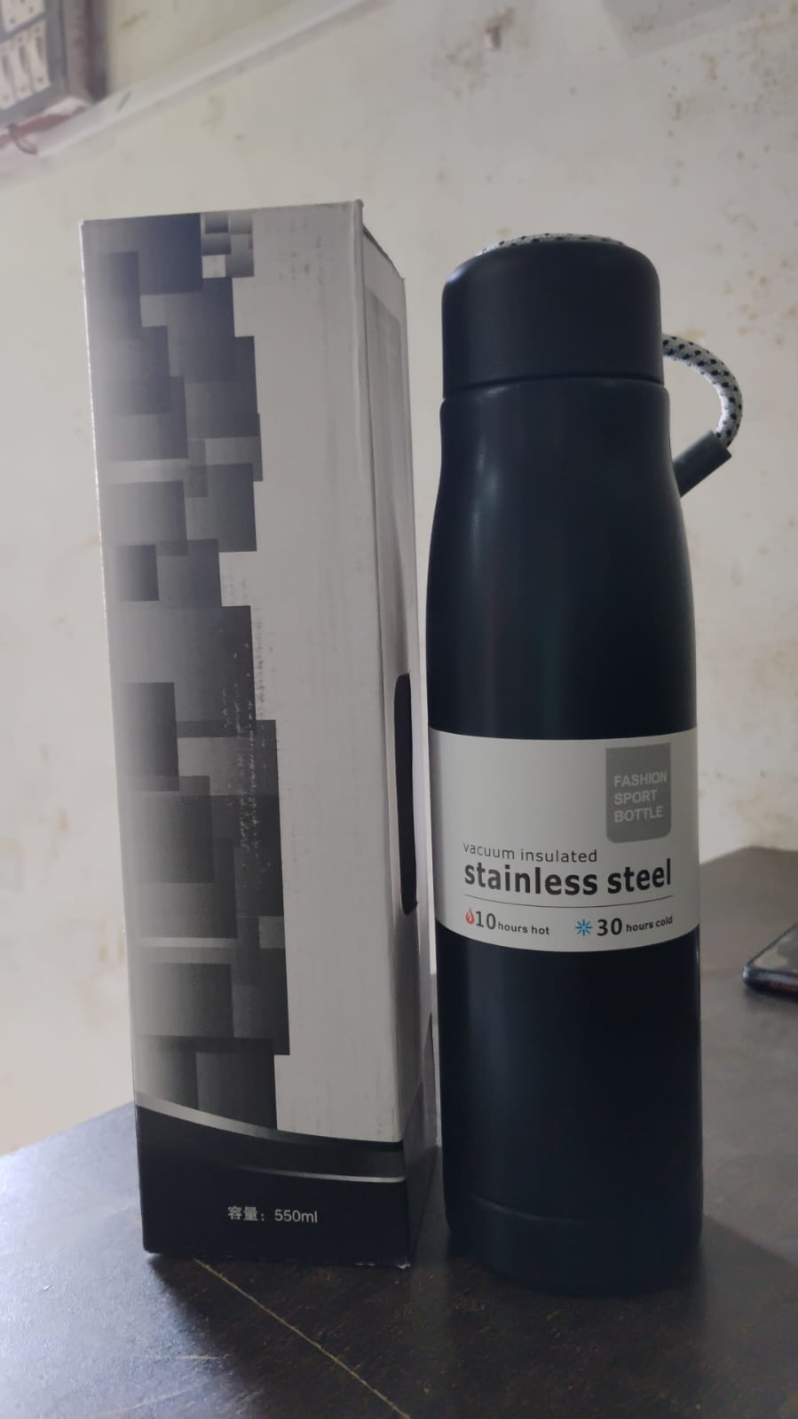 Double Wall Vacuum Insulated Water Bottle (550 ML)