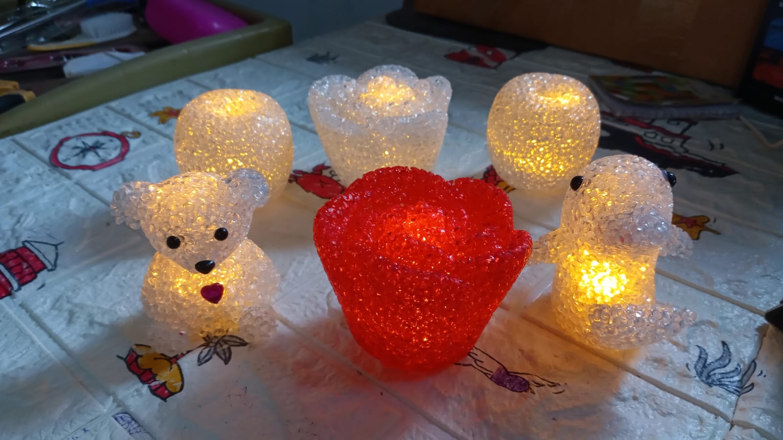 Crystal night light with LED features